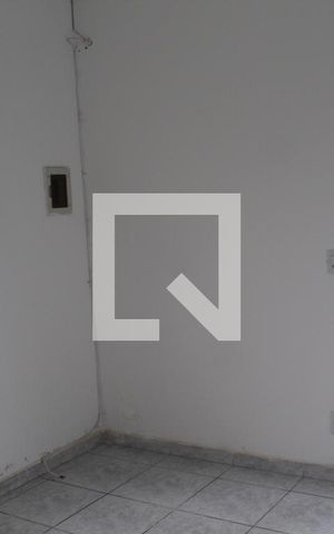 Casa para alugar com 68m², 1 quarto e 1 vagaSala