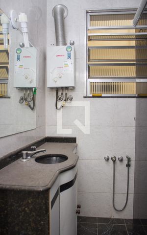 Apartamento para alugar com 79m², 2 quartos e sem vagaBanheiro Social