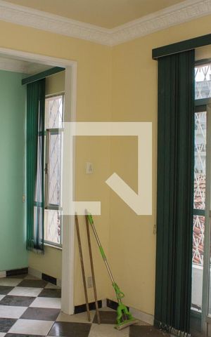 Apartamento para alugar com 79m², 2 quartos e sem vagaSala