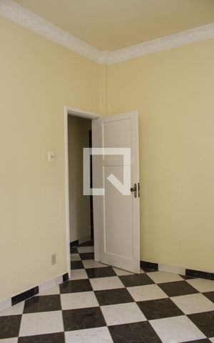 Apartamento para alugar com 79m², 2 quartos e sem vagaQuarto 01