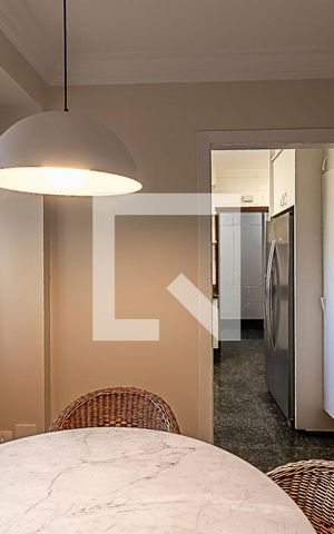 Apartamento à venda com 211m², 4 quartos e 3 vagas Apartamento à venda com 211m², 4 quartos e 3 vagasCopa