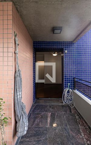Apartamento à venda com 211m², 4 quartos e 3 vagas Apartamento à venda com 211m², 4 quartos e 3 vagasSuíte 2