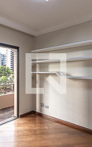 Apartamento à venda com 211m², 4 quartos e 3 vagas Apartamento à venda com 211m², 4 quartos e 3 vagasQuarto 2