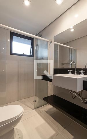 Apartamento à venda com 211m², 4 quartos e 3 vagas Apartamento à venda com 211m², 4 quartos e 3 vagasBanheiro Social