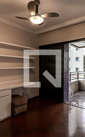 Apartamento à venda com 211m², 4 quartos e 3 vagas Apartamento à venda com 211m², 4 quartos e 3 vagasSuíte 1