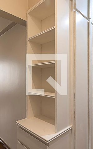 Apartamento à venda com 211m², 4 quartos e 3 vagas Apartamento à venda com 211m², 4 quartos e 3 vagasSuíte 1
