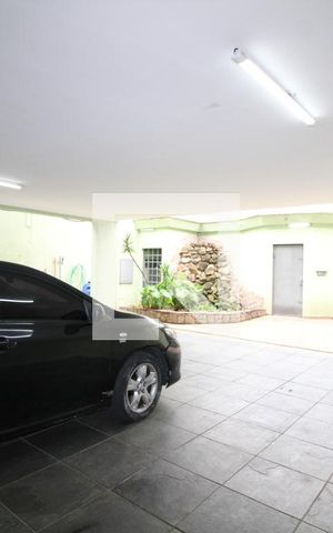 Casa para alugar com 350m², 5 quartos e 6 vagasGaragem 
