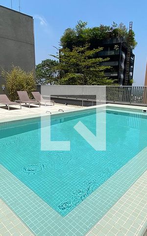 Studio à venda com 30m², 1 quarto e sem vaga Studio à venda com 30m², 1 quarto e sem vagaÁrea comum - Piscina