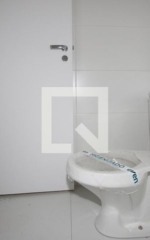 Studio à venda com 30m², 1 quarto e sem vaga Studio à venda com 30m², 1 quarto e sem vagaBanheiro