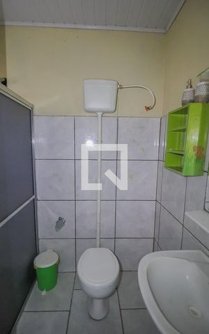 Casa à venda com 105m², 4 quartos e 1 vagaBanheiro