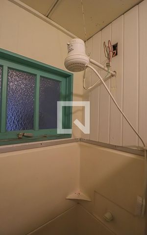 Casa à venda com 105m², 4 quartos e 1 vagaBanheiro