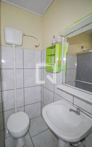 Casa à venda com 105m², 4 quartos e 1 vagaBanheiro