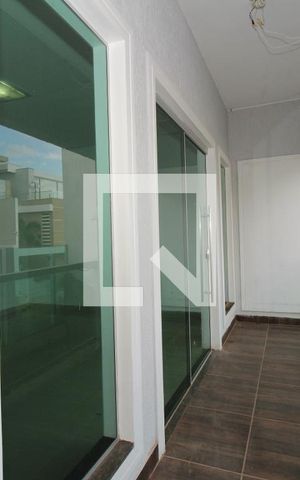 Casa de condomínio para alugar com 130m², 3 quartos e 2 vagasVaranda