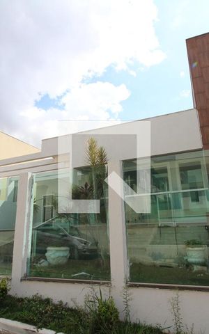 Casa de condomínio para alugar com 130m², 3 quartos e 2 vagasFachada