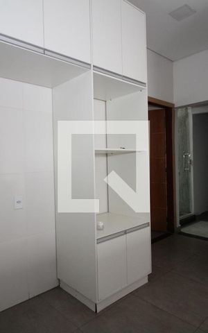 Casa de condomínio para alugar com 130m², 3 quartos e 2 vagasCozinha e Área de Serviço