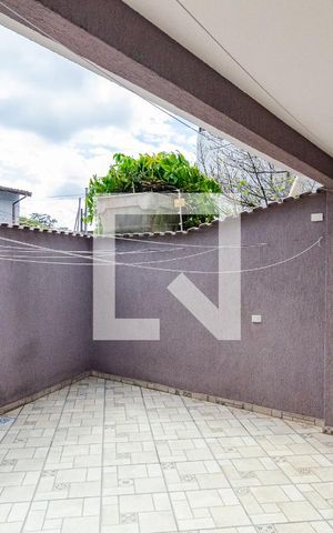 Casa à venda com 117m², 2 quartos e 2 vagas Casa à venda com 117m², 2 quartos e 2 vagasÁrea de Serviço