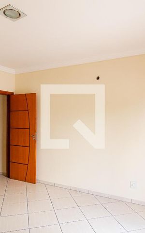 Casa à venda com 117m², 2 quartos e 2 vagas Casa à venda com 117m², 2 quartos e 2 vagasQuarto 2