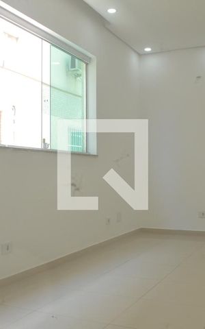 Casa de condomínio para alugar com 114m², 3 quartos e 2 vagasSala