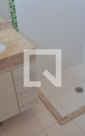 Casa de condomínio para alugar com 114m², 3 quartos e 2 vagasBanheiro da Suíte