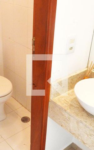 Casa de condomínio para alugar com 114m², 3 quartos e 2 vagasLavabo 
