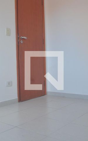 Casa de condomínio para alugar com 114m², 3 quartos e 2 vagasSuite 