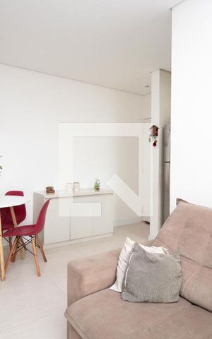Apartamento à venda com 97m², 2 quartos e 1 vaga Apartamento à venda com 97m², 2 quartos e 1 vagaSala