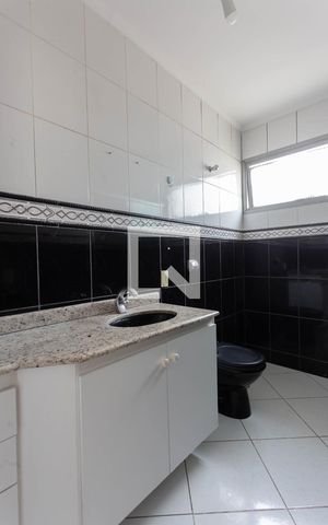 Apartamento para alugar com 83m², 2 quartos e 1 vaga Apartamento para alugar com 83m², 2 quartos e 1 vagaBanheiro