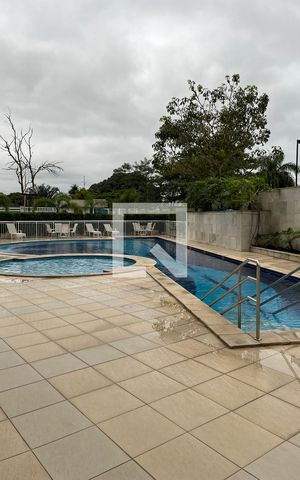Apartamento para alugar com 67m², 2 quartos e 1 vaga Apartamento para alugar com 67m², 2 quartos e 1 vagaÁrea comum - piscina