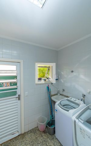 Casa de condomínio para alugar com 439m², 4 quartos e 4 vagas Casa de condomínio para alugar com 439m², 4 quartos e 4 vagasÁrea de Serviço