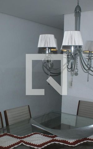 Casa à venda com 200m², 6 quartos e 2 vagasSala