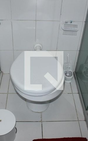 Casa à venda com 200m², 6 quartos e 2 vagasBanheiro da Suíte 1