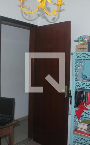 Casa à venda com 200m², 6 quartos e 2 vagasQuarto 2