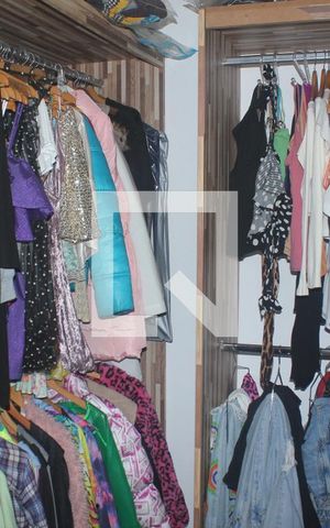 Casa à venda com 200m², 6 quartos e 2 vagasQuarto 4/Closet