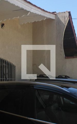Casa à venda com 200m², 6 quartos e 2 vagasGaragem