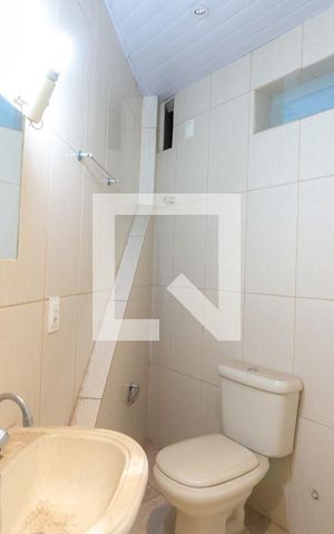 Apartamento à venda com 100m², 2 quartos e sem vaga Apartamento à venda com 100m², 2 quartos e sem vagaBanheiro da Suíte