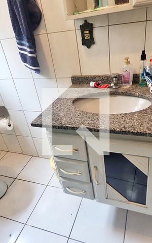 Casa à venda com 150m², 4 quartos e 4 vagasBanheiro 2