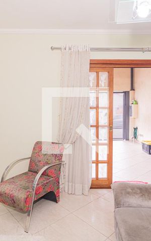 Casa à venda com 260m², 2 quartos e 2 vagasSala - Casa 02