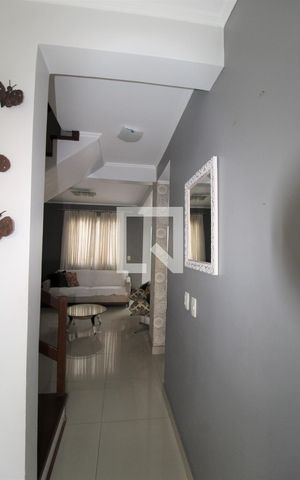 Casa de condomínio à venda com 100m², 3 quartos e 2 vagashall de entrada