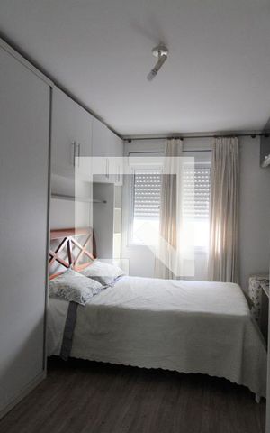 Casa de condomínio à venda com 100m², 3 quartos e 2 vagassuite