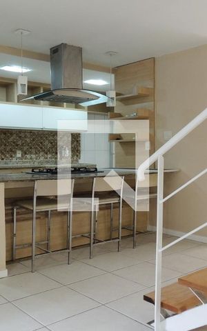 Casa à venda com 243m², 3 quartos e 2 vagasSala
