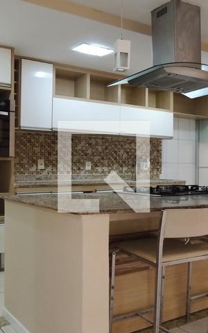 Casa à venda com 243m², 3 quartos e 2 vagasCozinha - Armários