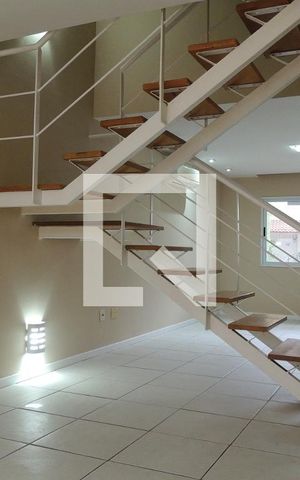 Casa à venda com 243m², 3 quartos e 2 vagasSala