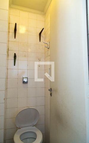 Apartamento à venda com 90m², 3 quartos e sem vagaBanheiro de Serviço