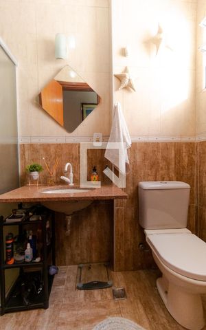 Apartamento à venda com 84m², 3 quartos e 2 vagas Apartamento à venda com 84m², 3 quartos e 2 vagasBanheiro