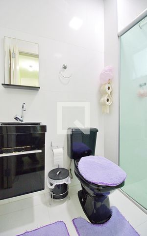 Apartamento à venda com 58m², 2 quartos e 1 vaga Apartamento à venda com 58m², 2 quartos e 1 vagaBanheiro