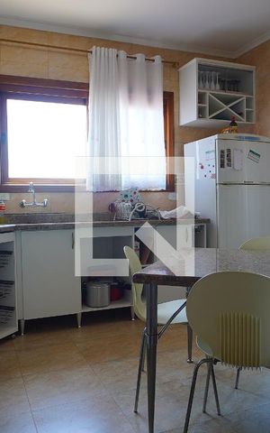 Apartamento à venda com 232m², 4 quartos e 4 vagasCozinha Principal