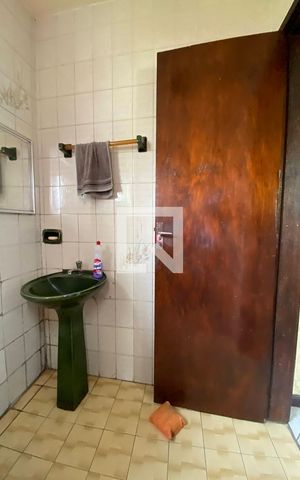 Casa à venda com 157m², 3 quartos e 1 vagaBanheiro