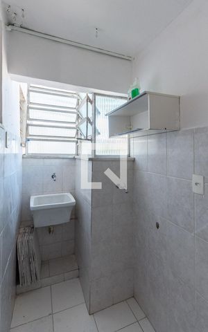 Apartamento à venda com 60m², 2 quartos e 1 vagaÁrea de Serviço