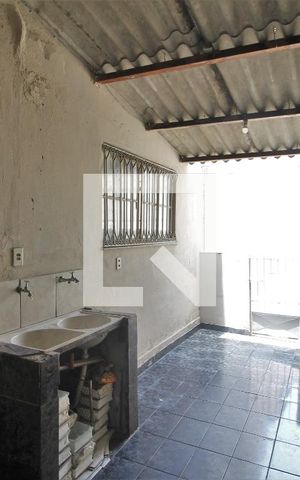 Casa para alugar com 94m², 2 quartos e sem vagaÁrea de Serviço