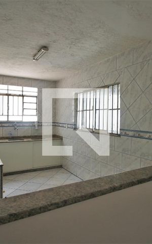 Casa para alugar com 94m², 2 quartos e sem vagaCozinha